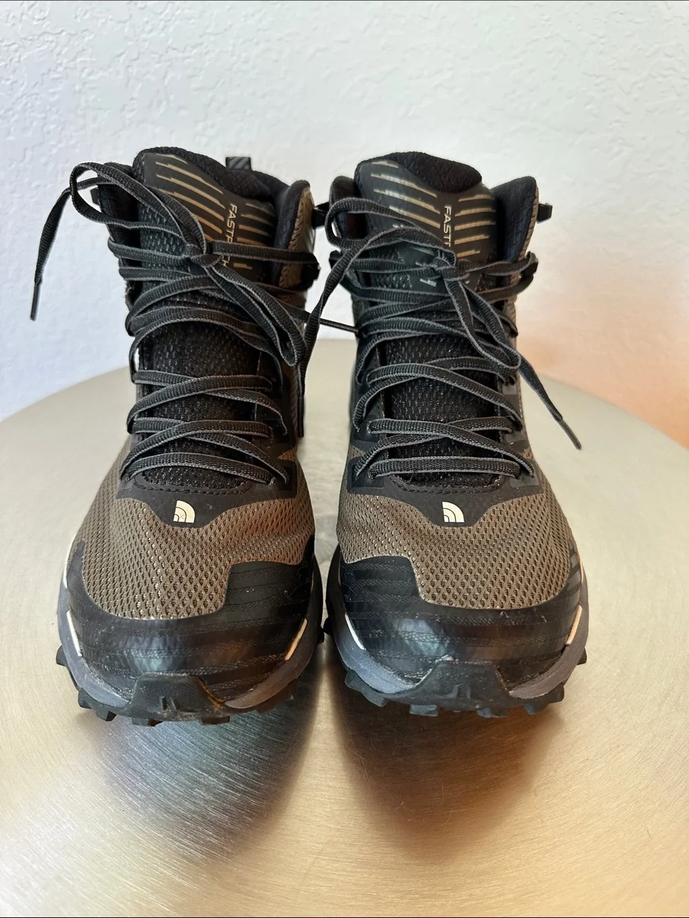 The North Face Men's VECTIV Mid Hiking Boots - Olive Green & Black Like New Sz11